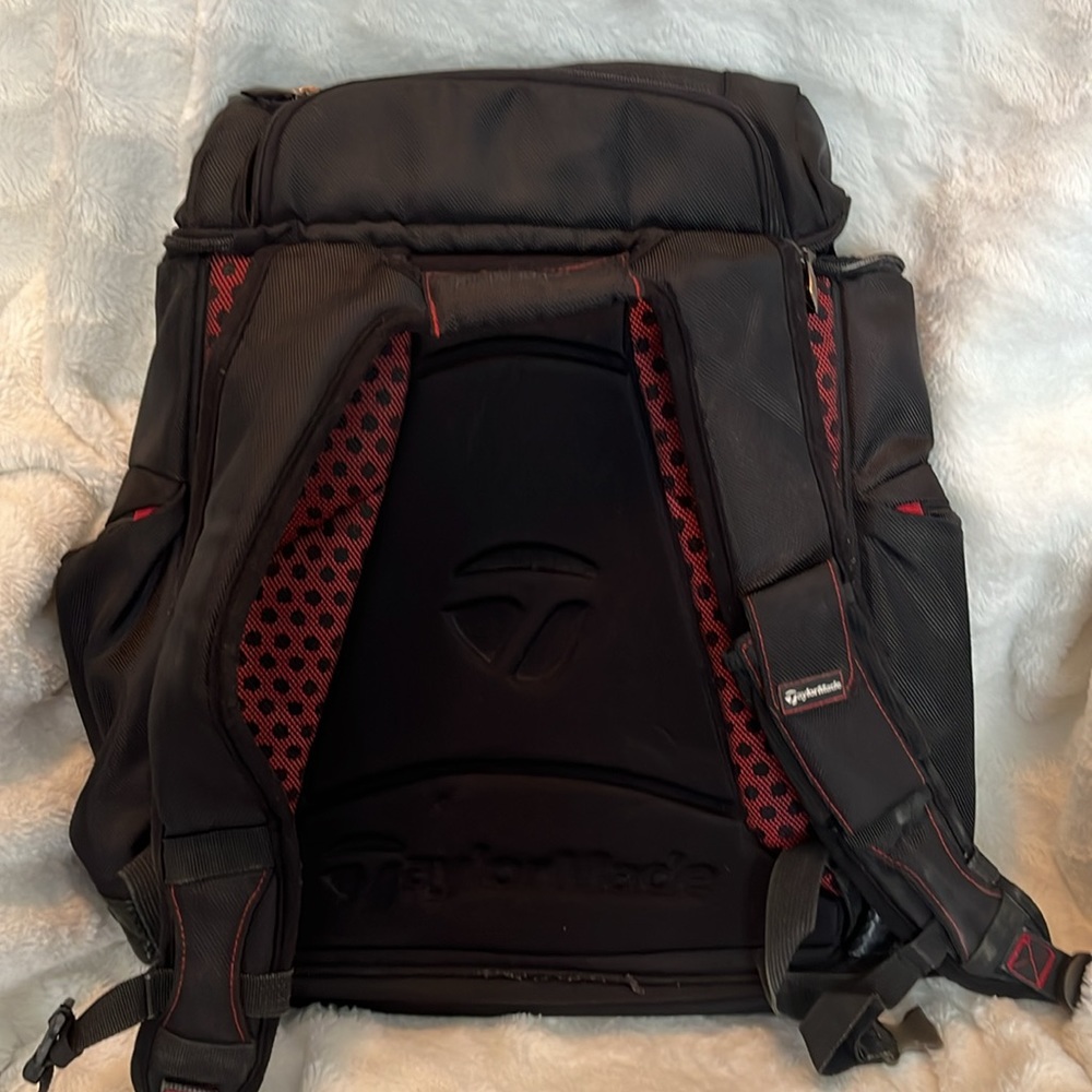 TaylorMade backpack - Picture 3 of 12